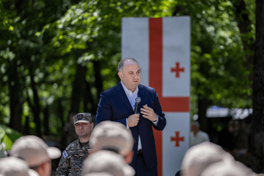 ირაკლი ჩიქოვანი: დღეს საქართველოს თანამედროვე ისტორიაში უმძიმესი დღეა, მაგრამ ამავდროულად ეს არის ერთ-ერთი სიამაყის დღე, იმ ადამიანებით, რომლებმაც გასწირეს ყველაზე ძვირფასი - სიცოცხლე, საკუთარი სამშობლოს დასაცავად