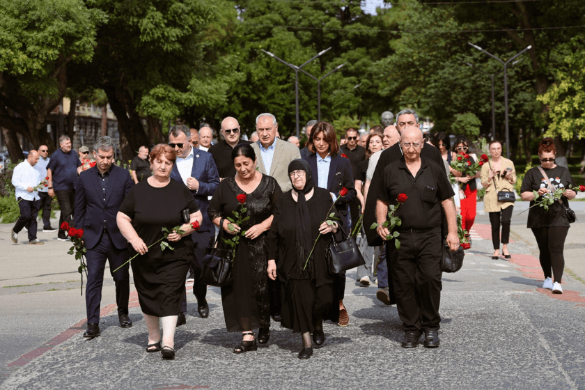 ნინო ლაცაბიძე: თითოეული ჩვენგანის ვალია, ავაშენოთ ძლიერი, მშვიდობიანი, ერთიანი  საქართველო, როგორზეც ჩვენი 20 წლის გმირები, 18 წლის წინ ოცნებობდნენ