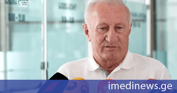 ანზორ მარგიანი გია ბარამიძეზე: ომში მაგას არ უომია. ოჩამჩირეში რომ ჩამოვიდა, მოითხოვა „კასკა“ და „კასკა“ ჰქონდა „კლიჩკა“. დადიოდა, სურათებს იღებდა და გამორბოდა თბილისში. იცრუა და ტყუილი თქვა, რომ ქართველები ტყვეებს ხვრეტდნენო