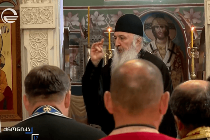 წირვისა და პარაკლისის შემდეგ ატენისა და გორის მიტროპოლიტმა მეუფე ანდრიამ დაღუპულთა სულის მოსახსენიებელი პანაშვიდი გადაიხადა