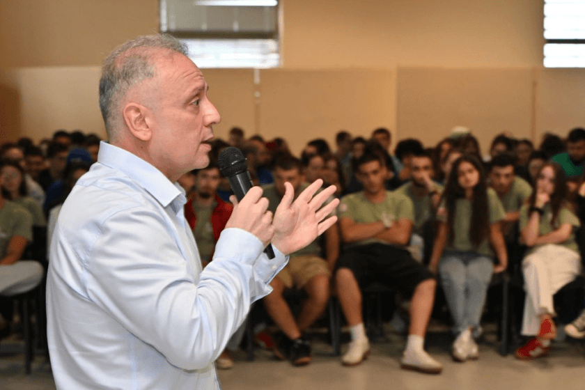 ანაკლიის ახალგაზრდული ბანაკის მონაწილეებს გიორგი შარაბიძე შეხვდა