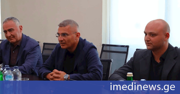 მამუკა მდინარაძემ გურიასა და რაჭა-ლეჩხუმ-ქვემო სვანეთში სახელმწიფო რწმუნებულებთან და მოადგილეებთან სამუშაო შეხვედრები გამართა