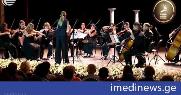 „ღამის სერენადების“ საფესტივალო კონცერტი ბათუმის დრამატულ თეატრში გაიმართა