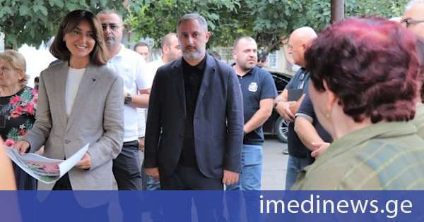 რუსთავში, შიდასაუბნო საზოგადოებრივი და სპორტული სივრცეების მოწყობა რამდენიმე ქუჩაზე ერთდროულად მიმდინარეობს