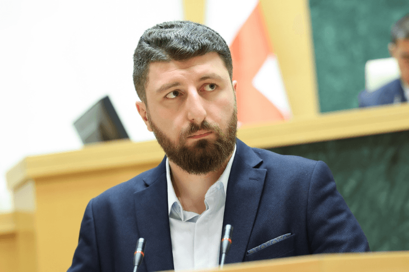 არჩილ გორდულაძე: ადამიანებმა, რომლებმაც აღიარეს თავიანთი ნამოქმედარი, დანაშაული მოინანიეს და მიმართეს პრეზიდენტს შეწყალების მოთხოვნით, პრეზიდენტმა გამოიჩინა ჰუმანურობა მათ მიმართ და, შესაბამისად, გამოყენებულია შეწყალების შესაძლებლობა