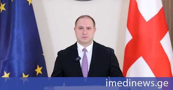 გივი მიქანაძე: პრემიერ-მინისტრ ირაკლი კობახიძის ინიციატივით, 1795 აბიტურიენტს, რომლებმაც ერთიან ეროვნულ გამოცდებზე განსაზღვრული მინიმალური კომპეტენციის ზღვარი გადალახეს, ე.წ. მეორადი ჩარიცვის შესაძლებლობას ვაძლევთ