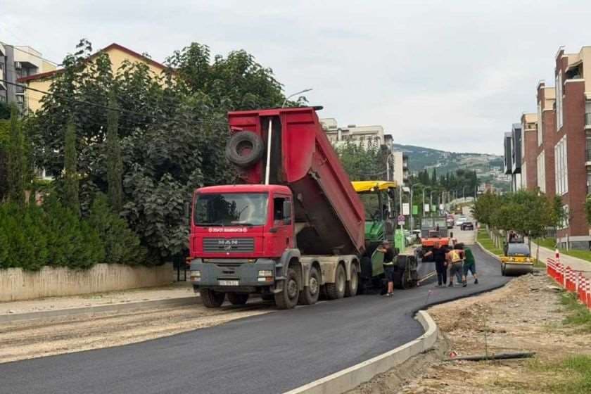ავთო ვარაზისა და აგარაკის ქუჩების კვეთაზე სატრანსპორტო კვანძი ეწყობა