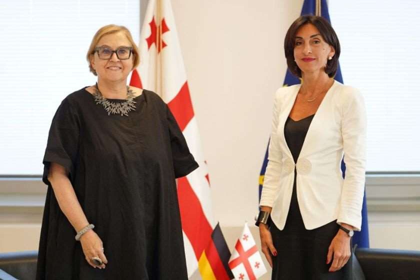 მაკა ბოჭორიშვილმა საქართველოში გერმანიის ფედერაციული რესპუბლიკის საგანგებო და სრულუფლებიან ელჩთან, ბარბარა ფოსთან გაცნობითი შეხვედრა გამართა