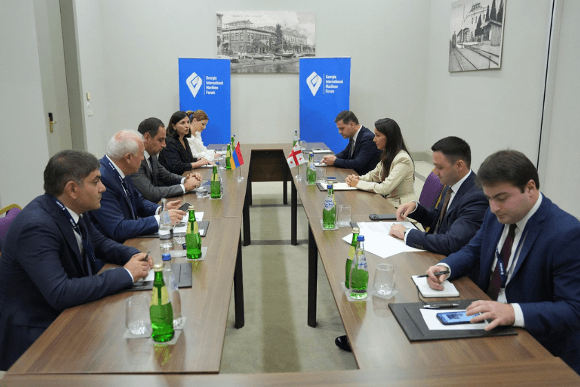 მარიამ ქვრივიშვილი სომხეთის ტერიტორიული ადმინისტრირებისა და ინფრასტრუქტურის მინისტრს, დავით ხუდატიანს შეხვდა