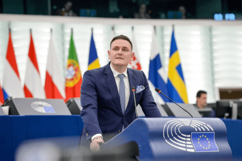 „ალტერნატივა გერმანიისთვის“ წევრი: თუ ეს პარტია მაინც აიკრძალება, ეს აღიქმება როგორც დემოკრატიის დასასრული