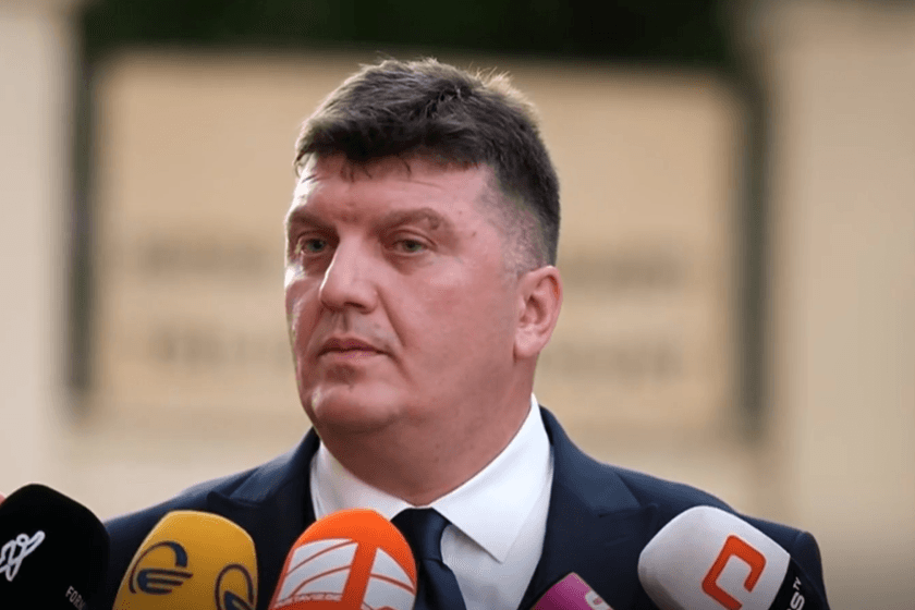 ლაზარე ჯორბენაძის საქმესთან დაკავშირებით „ასავალ-დასავალის“ ჟურნალისტი, დიტო ჩუბინიძე სასამართლოში გამოიკითხა: ეს ინტერვიუ იმდენად სკანდალური იყო და იმდენად ისეთი სიტუაცია იყო, რომ ეჭვი, რომ მეპარებოდა იმიტომ ვკითხე ათჯერ და თხუთმეტჯერ, რომ თქვენი თვალით ნახეთ?! ნამდვილად ნახეთ?!