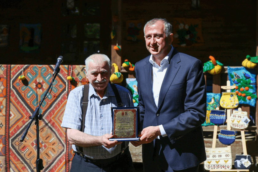 აჭარის მთავრობის თავმჯდომარე ზურაბ პატარაძე ქობულეთის მუნიციპალიტეტში „ჩაქვისთავობის“ სახალხო დღესასწაულს დაესწრო