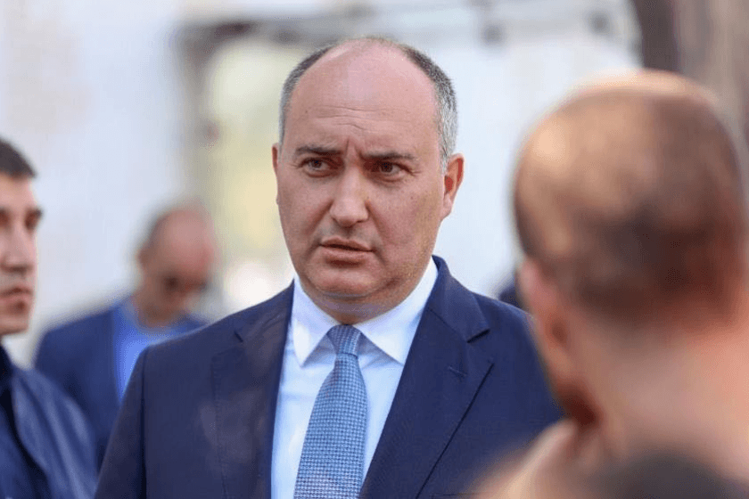 ჯუანშერ ბურჭულაძეს, ვასილ მხეიძესა და ბურჭულაძის ყოფილ მოადგილეს, გიორგი ხაინდრავას სააპელაციო სასამართლოში საპროცესო შეთანხმება გაუფორმდათ
