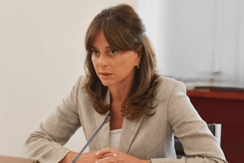 მაია ბითაძე: სფეროში მოვდივარ მრავალწლიანი სახელმწიფო სამსახურებრივი გამოცდილებით და დიდი სურვილით, მოვუსმინო თითოეულ იმ ადამიანს, რომელიც ქმნის ქართულ კულტურას, არის დარგის პროფესიონალი, გული შესტკივა და უყვარს ეს სფერო - იმედი მაქვს, გავამართლებ იმ ნდობას, რომელიც პრემიერმა და გუნდმა გამომიცხადა