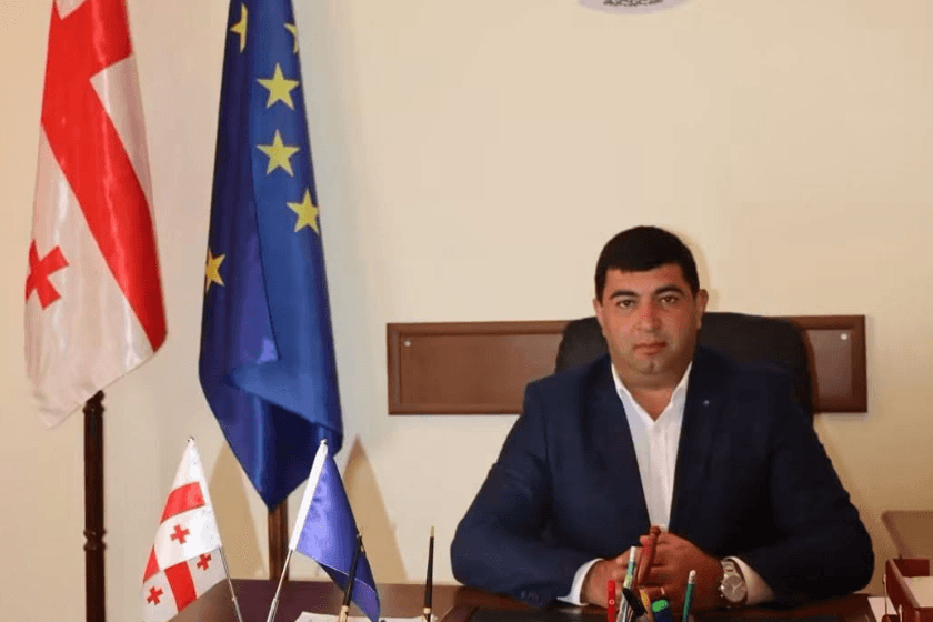 სამცხე-ჯავახეთის მხარის სახელმწიფო რწმუნებული იოსებ ალიბეგაშვილი პედაგოგებს, მოსწავლეებსა და მათ მშობლებს ახალი სასწავლო წლის დაწყებას ულოცავს
