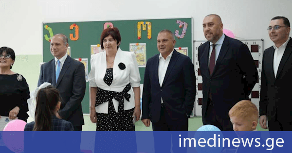 ზურაბ აბაშიძე თბილისის განახლებული 76-ე საჯარო სკოლის გახსნას დაესწრო