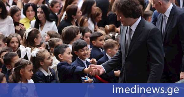 ბათუმში 1400 მოსწავლეზე გათვლილი ახალი სკოლა გაიხსნა. „ქრონიკის“ სიუჟეტი