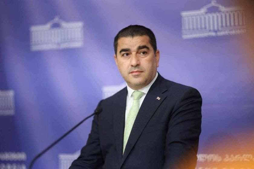 შალვა პაპუაშვილი: ვხედავთ, რომ ევროპელების ფული საქართველოში ფაშისტური იდეოლოგიის მქონე ადამიანების თუ ჯგუფების დასაფინანსებლად გამოიყენება. ეს არის ის ცივილიზაციური უფსკრული, რაზედაც აშშ ესაუბრება ევროკავშირს