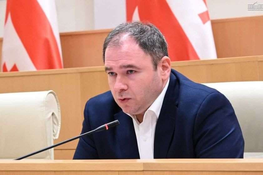 ნიკოლოზ სამხარაძე „კორძის“ კონცერტის გაუქმებაზე: შემოქმედებითი გამოხატვის თავისუფლების ჩვენც გვჯერა, თუმცა მინდა გადავცე ევროკავშირის წარმომადგენლობას, რომ საქართველოში დედის გინება შემოქმედებითი თავისუფლება არ არის