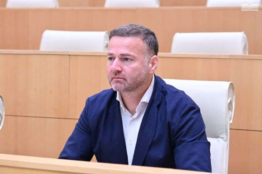 ირაკლი ჭეიშვილი საფრანგეთში ეკა გიგაურის სიტყვით გამოსვლაზე: ეკა გიგაურისნაირი ქვეყნის მოღალატეები რომ ჩავლენ და მათ პოზიციას გაიზიარებენ, დამერწმუნეთ, მისი განცხადების საფუძველზე რაღაც რეზოლუციას მიიღებენ და ეცდებიან ქვეყნის დასჯას