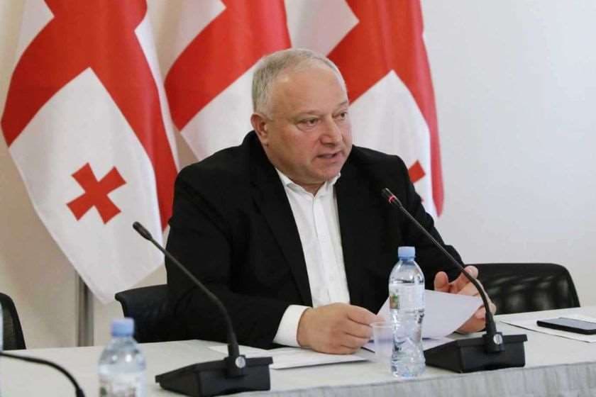 2027 წლიდან, 70 წელს ზემოთ მოქალაქეების პენსია 555 ლარამდე გაიზრდება, 70 წელს ქვემოთ პირების -  390 ლარამდე