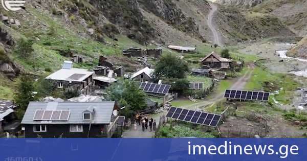 მზის მიკროსადგურები დუშეთის მუნიციპალიტეტის 16 სოფელში - უწყვეტი ელექტროენერგიის დამოუკიდებელი წყაროთი 58 ოჯახი ისარგებლებს. „ქრონიკის“ სიუჟეტი