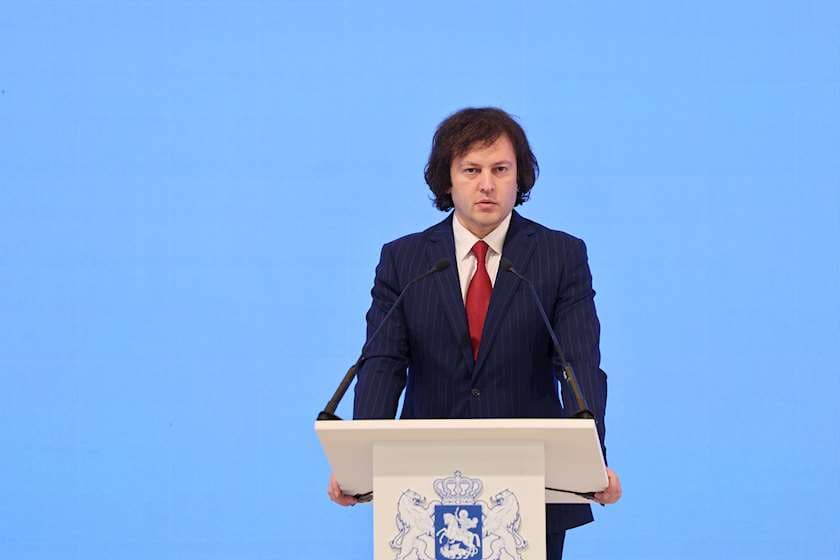 პრემიერი: როგორც დისტრიბუტორებს, ასევე სუპერმარკეტებს ჰქონდათ სივრცე, რომ მინიმუმ ფასები აღარ გაეზარდათ,  რესურსი არსებობდა, შესაბამისად, რაც არის ჯანსაღი ზრდის მაჩვენებელი 2-3%, ამ ფარგლებშიც კი აღარ ფიქსირდება  ინფლაცია, თებერვლიდან მოყოლებული, ჩვენი მთავარი ამოცანაა, რომ შევინარჩუნოთ ეს ტენდენცია