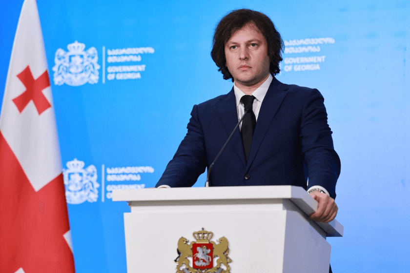 პრემიერი: 2023 წლის იანვარში ევროკომისიამ გამოაქვეყნა შეფასება ქულებით, სადაც პირდაპირ ჩანდა, რომ საქართველო დიდი უპირატესობით უსწრებდა მოლდოვას, უკრაინას, ბოსნიას, რომელსაც ჩვენამდე მიანიჭეს კანდიდატის სტატუსი და საქართველოს არ მიანიჭეს სტატუსი, რითაც ჩვენი უარყოფითი მოლოდინი გამართლდა - რომ ვიღაცას უნდოდა ეს საკითხი გამოეყენებინა შანტაჟისთვის