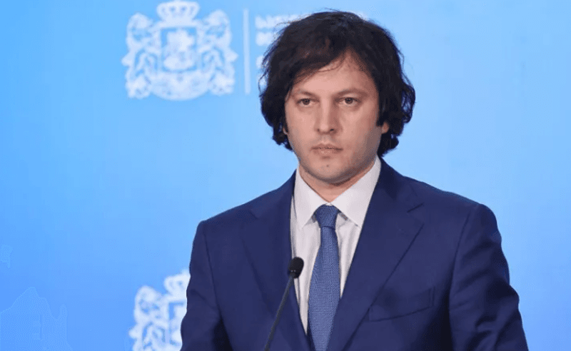 „პოლიტიკური სისტემის ნაწილი არ უნდა იყვნენ“ - კობახიძე „ნაციონალურ მოძრაობაში“ მიმდინარე პროცესებს აფასებს