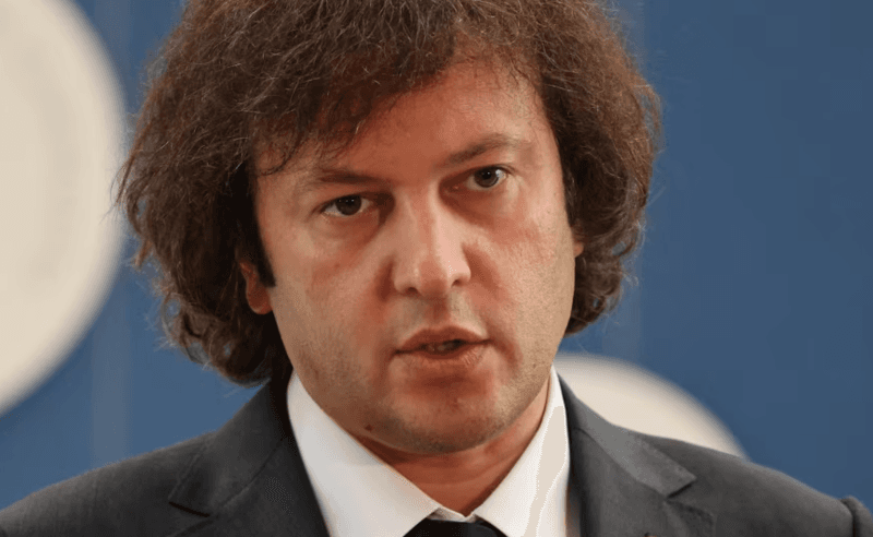 კობახიძემ მოსამართლის მიერ პარტიების აკრძალვის შესახებ სარჩელისგან აცილების მოთხოვნას უპასუხა