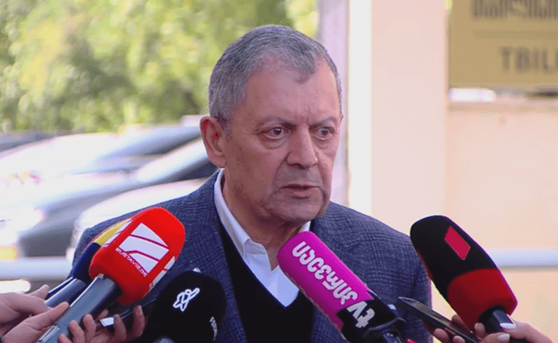 ექს-პრემიერის ადვოკატი: მიმაჩნია, რომ ირაკლი ღარიბაშვილი უნდა დაესწროს სასამართლო პროცესს