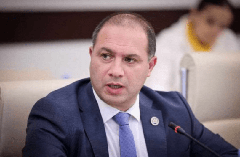 რა ხდება იმ შემთხვევაში თუ მოსწავლე სკოლაში ფორმის გარეშე მივა - გივი მიქანაძის განმარტება