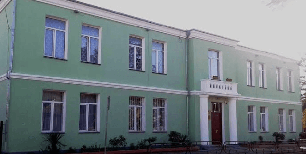 სასწავლო წლის დაწყებიდან სამ დღეში სენაკის №3 საჯარო სკოლაც დაიკეტა