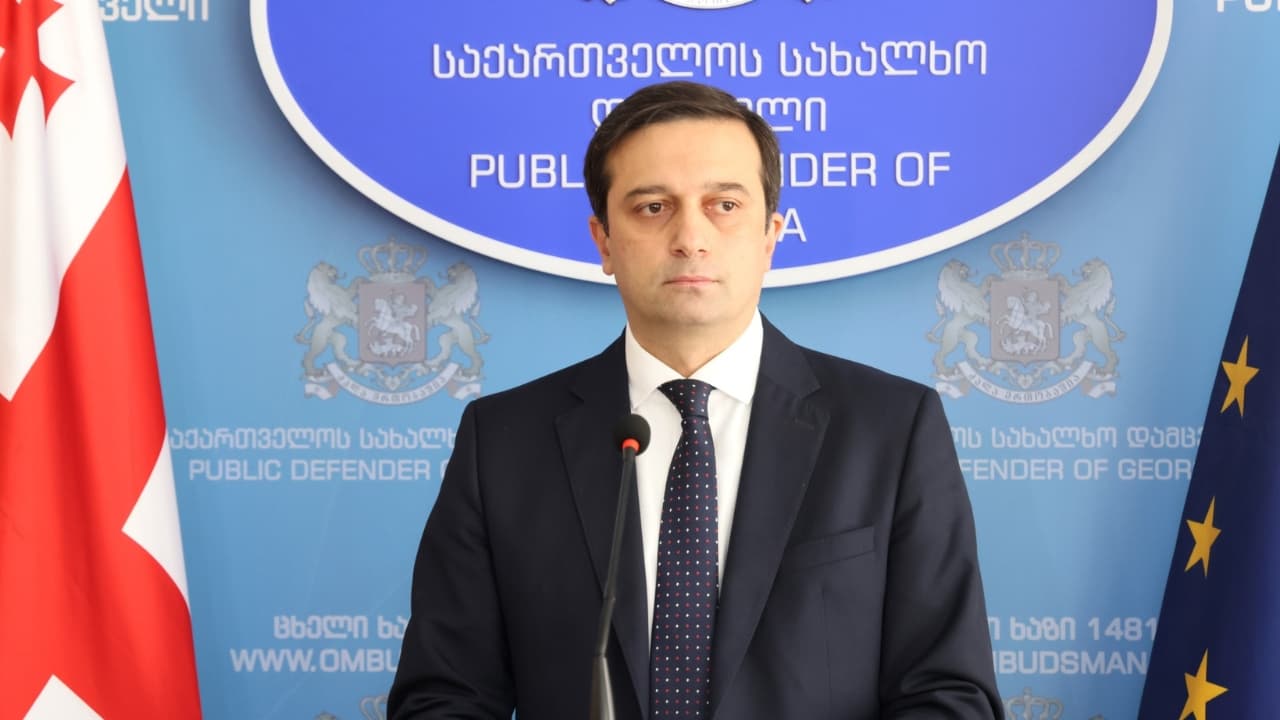 ომბუდსმენმა ტროტუარზე დგომის საქმეებზე სააპელაციო სასამართლოს მეგობრის მოსაზრებით მიმართა - Netgazeti