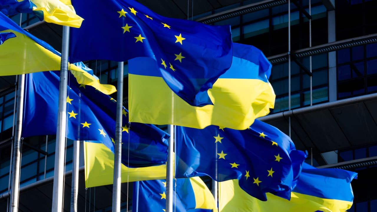 EU უკრაინასთან გაწევრიანების მოლაპარაკებების კიდევ ორ კლასტერს ხსნის - Netgazeti