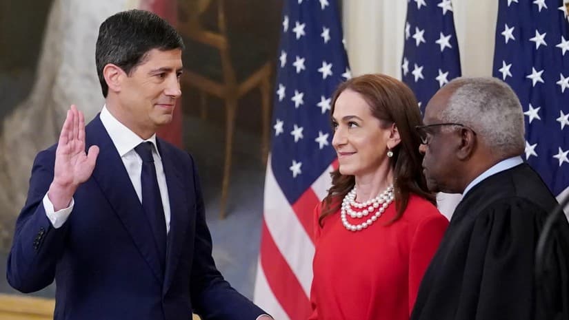 კევინ უორში FED-ის ხელმძღვანელის უფლებამოსილების შესრულებას ოფიციალურად შეუდგა
