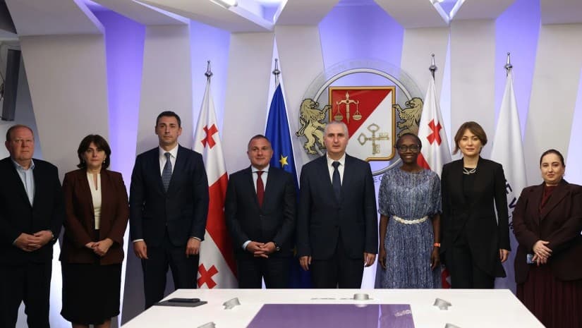 საქართველომ და WB-მა რკინიგზის და გზებისთვის $751 მლნ-ის პროექტიდან $372 მლნ-ის სესხს მოაწერეს ხელი