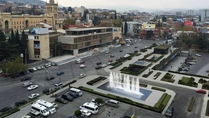 ფეხბურთის მსოფლიო ჩემპიონატის ღია ჩვენებასთან დაკავშირებით, პირველი რესპუბლიკის მოედანზე მოძრაობა დროებით შეიზღუდება