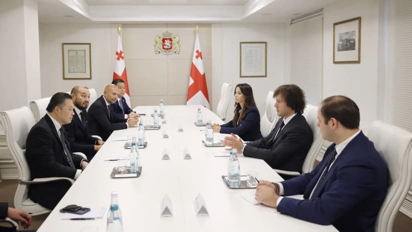პრემიერი უმსხვილესი ტაილანდური კონგლომერატის C.P. Group-ის და "სილქ როუდ გრუპის" ხელმძღვანელებს ანაკლიის პორტის და ვაზიანის აეროპორტის საკითზე შეხვდა