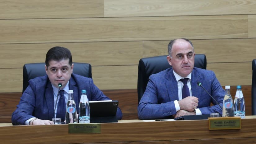 წყლის საშუალო მოხმარება საქართველოში 192 მ3-ია, ევროპაში 140 მ3, ამას ე.წ უყაირათო მოხმარება ჰქვია - სემეკის წევრი