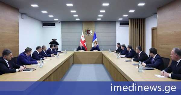 შინაგან საქმეთა მინისტრმა პოლიციის დეპარტამენტების დირექტორებთან სამუშაო თათბირი გამართა