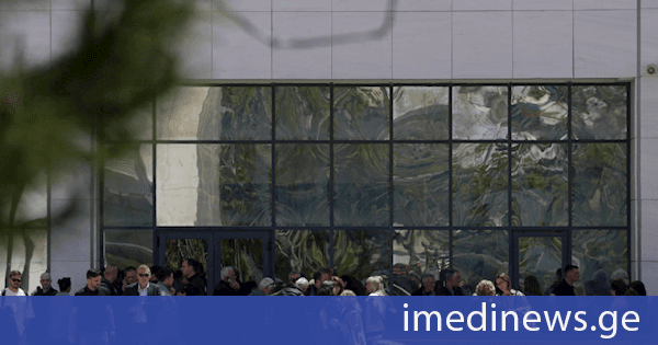 ათენში, სავარაუდოდ 89 წლის კაცმა რამდენიმე ადამიანი დაჭრა