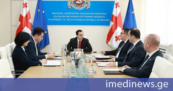 გიორგი ჯინჭარაძის ხელმძღვანელობით აფხაზეთის მთავრობის მორიგი სხდომა გაიმართა