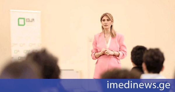 ნათია იოსელიანმა დუშეთში ახალგაზრდებთან საინფორმაციო შეხვედრა გამართა