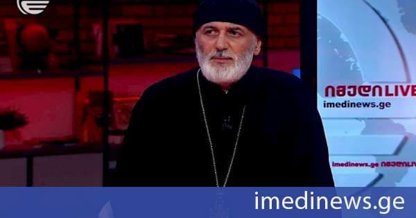 დეკანოზი ანდრია (ჯაღმაიძე): ჩვენ არ უნდა ავყვეთ დაპირისპირების სცენარს. რაღაც ზღვრამდე პოლემიკა მიდის, თუმცა შემდეგ ურთიერთსიყვარული, ურთიერთპატივისცემა და პატრიარქისადმი ძალიან დიდი მოწიწება, სიყვარული ამ ყველაფერს სძლევს