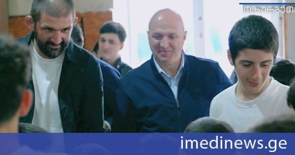 ოზურგეთის სპორტულ კლუბ „ზვანელებს“ საჭირო სპორტული ინვენტარი გადაეცა