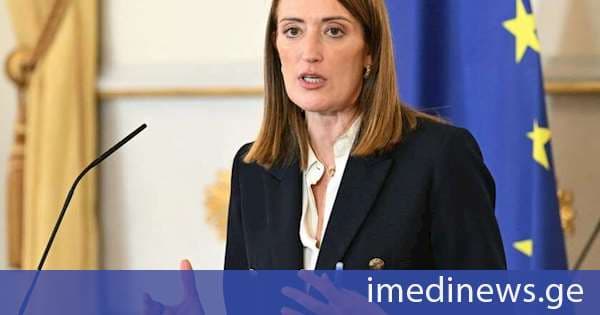 რობერტა მეცოლა: მადლობელი ვარ მოწვევისთვის, რომელიც სომხეთის პრემიერისგან მივიღეთ, ჩვენ ცოტა ხნის წინ მხარი დავუჭირეთ რეზოლუციას, რომელიც ხაზს უსვამს სომხეთის მისწრაფებას გააძლიეროს დემოკრატია და დაიცვას ევროპული ღირებულებები