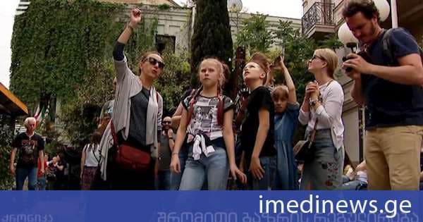 1 მაისიდან ამოქმედებული ახალი რეგულაციები, რომელიც უცხოელი გიდების საქმიანობას და შრომით მიგრაციას ეხება. „ქრონიკის“ სიუჟეტი