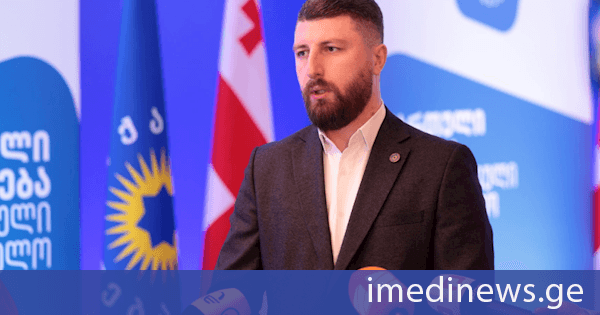 არჩილ გორდულაძე: ქალბატონი რასას ბოლშევიკურ წარსულს და გამოცდილებას მხარს უბამს ევროპარლამენტის ახლანდელი ბიუროკრატიაც და როგორც კლასიკურ ბოლშევიზმს შეეფერება, თავს ესხმიან დემოკრატიას და თავისუფალ სიტყვას, ასეთი რამ გაუგონარია