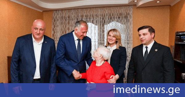 ზურაბ პატარაძემ მეორე მსოფლიო ომის ვეტერანს ქეთევან ლორიას ფაშიზმზე გამარჯვების დღე მიულოცა